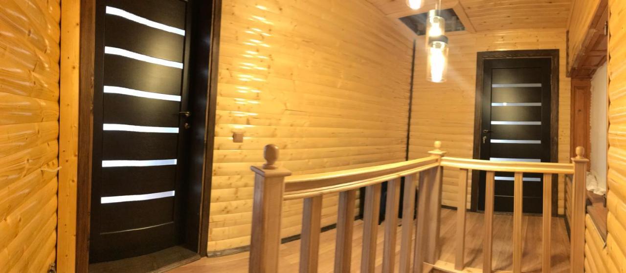 Rodynnyi Zatyshok Guest House Verhovîna Exterior foto